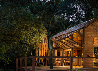 Carlsberg brings together six strangers from around the UK to build the “Carlsberg Cabin” Carlsberg cabin