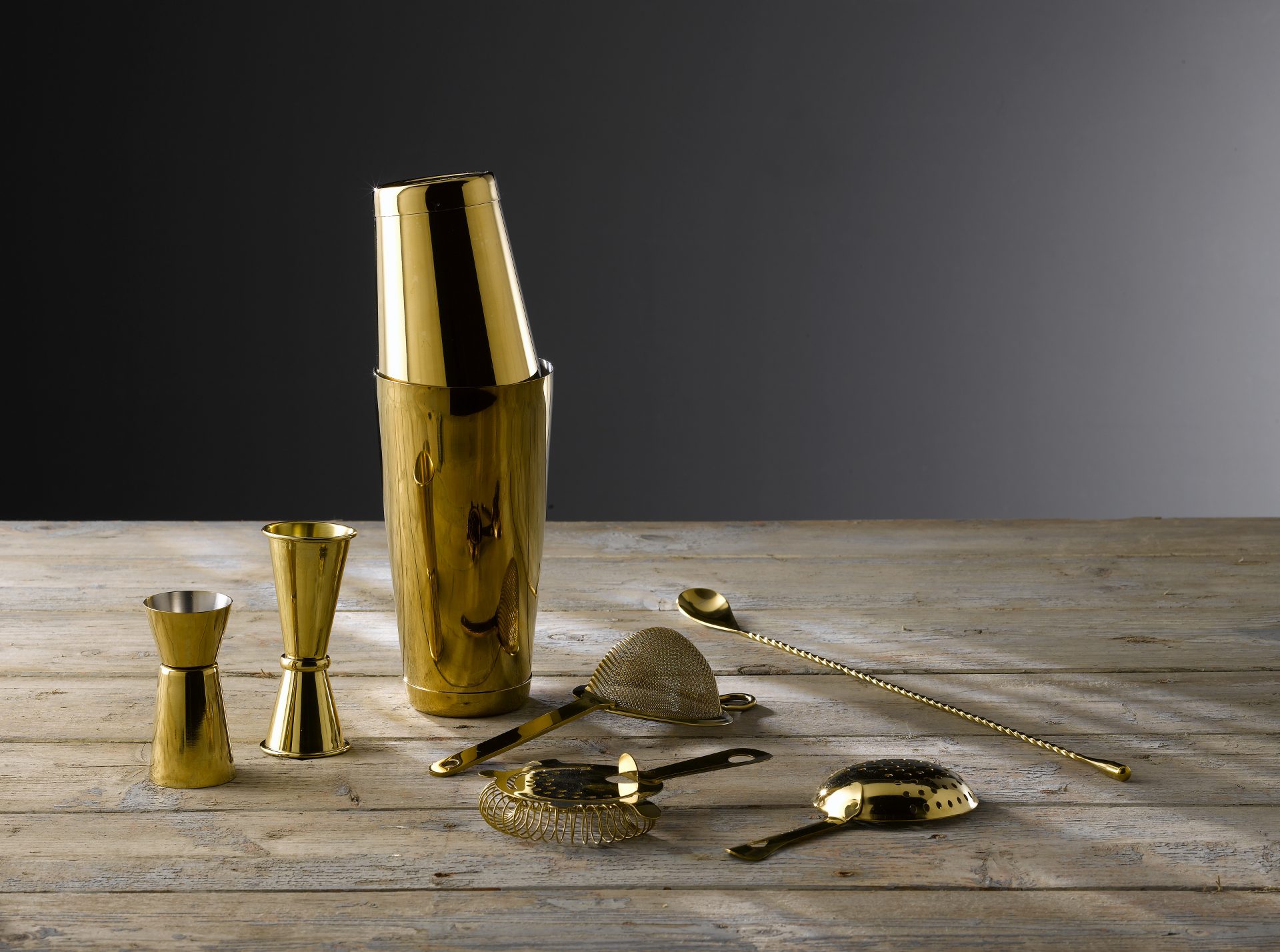 New! Goldplated barware from Artis Ontrade Progress