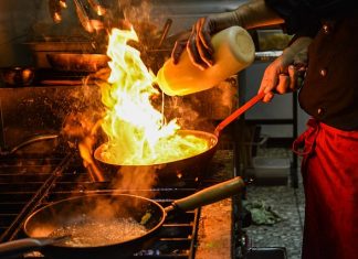 New report outlines challenges and opportunities for FSM sector food service management