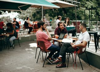 UKHospitality reacts to Government decision to extend pavement licences